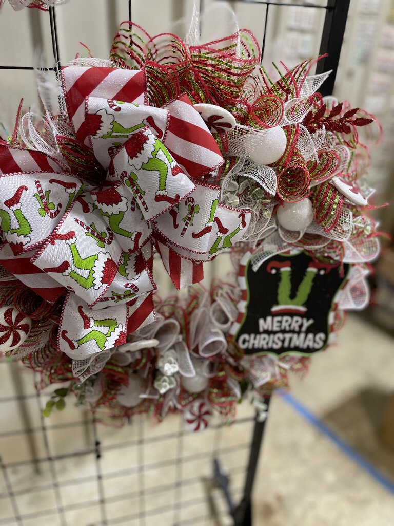 Wreaths 18in assorted LLP