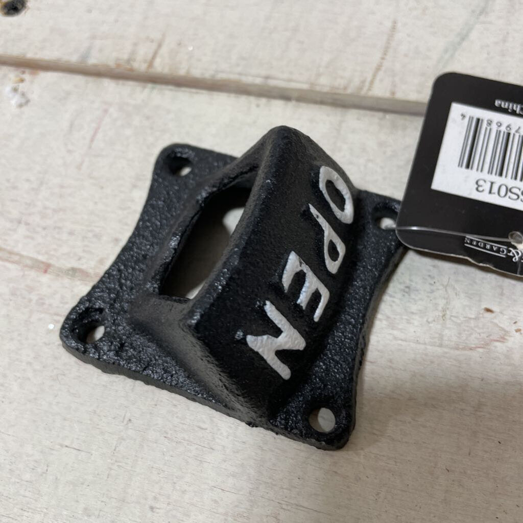 HXSS013 *inner* square bottle opener 657