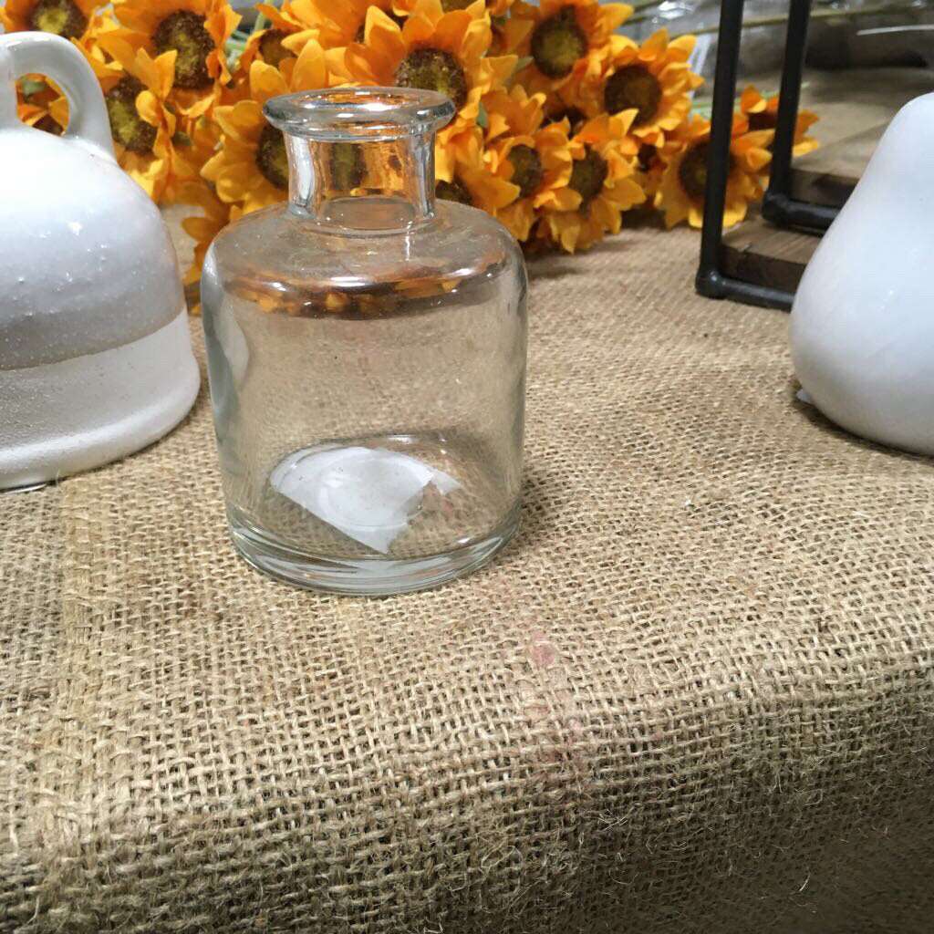 clear glass vase 657