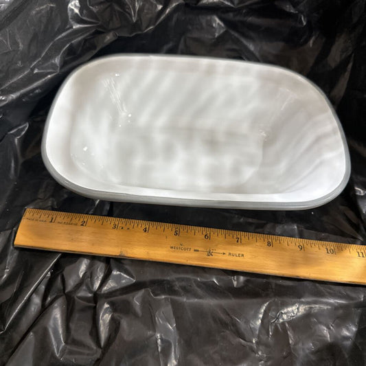 9082GR Gray Rim Baking Dish